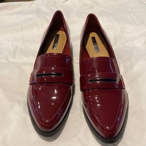 Never worn Tahari maroon patent leather women’s 8m